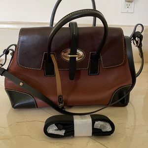 Dooney & Bourke Bag